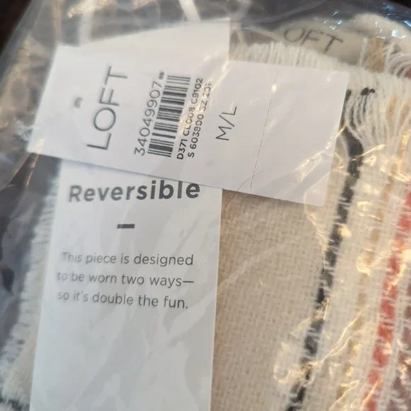 LOFT Plaid Wrap - Picture 5 of 6